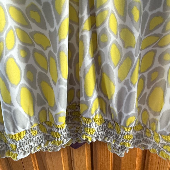 INC International Concepts Women's Yellow and Gray Ruffle Blouse - Picture 5 of 5